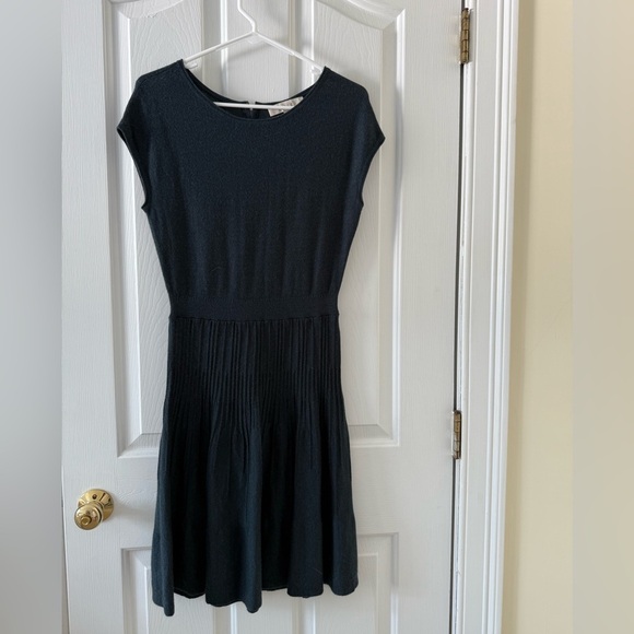 LOFT Dresses & Skirts - LOFT Deep Green Sweater Dress